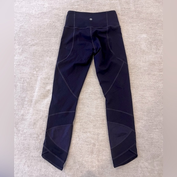 Lululemon Athletica Emerge Renewed Crop Full-On Luon Polka Dot Nightfall Legging - Picture 4 of 4